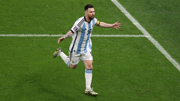 Aguero muốn Messi dự World Cup 2026