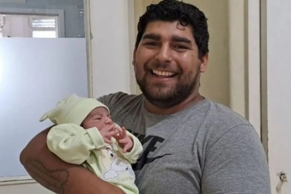 Bé trai Lionel Angel sinh ra ngay sau khi Argentina vô địch