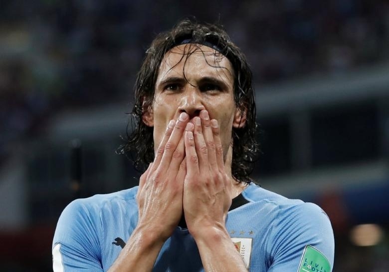 Cavani bị treo giò vì nóng nảy