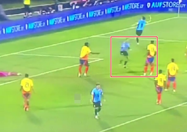 Darwin Nunez ăn mừng chọc tức cựu sao Premier League sau bàn thắng ấn định của Ugarte