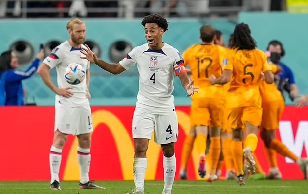 Dempsey chỉ rõ tội đồ giúp Depay ghi bàn trước Mỹ