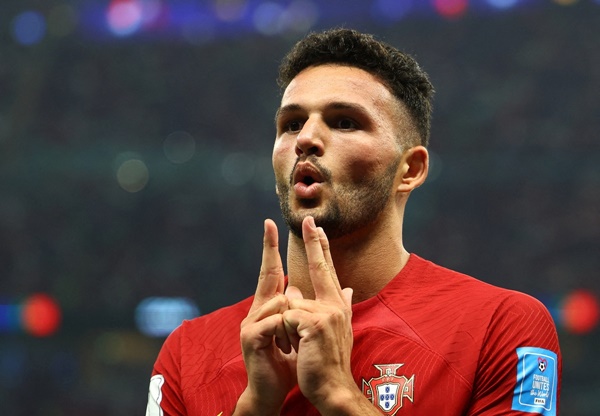 Đến lúc Goncalo Ramos thay Ronaldo