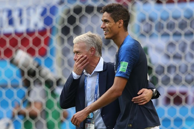 Deschamps chốt thời điểm Varane tái xuất