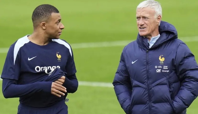 Deschamps trấn an về chấn thương của Mbappe