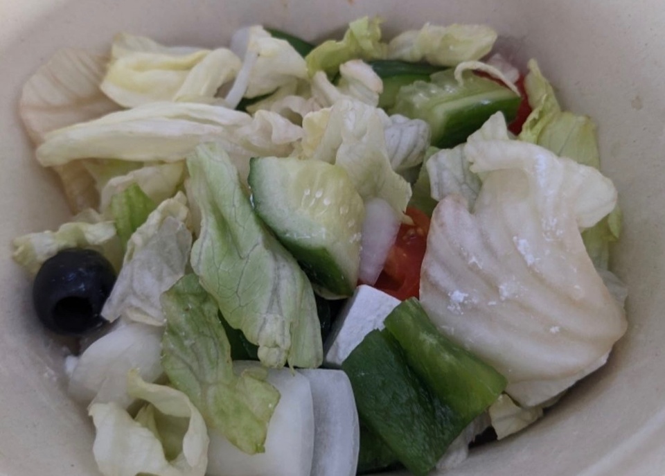 Đĩa salad gây bức xúc tại World Cup 2022