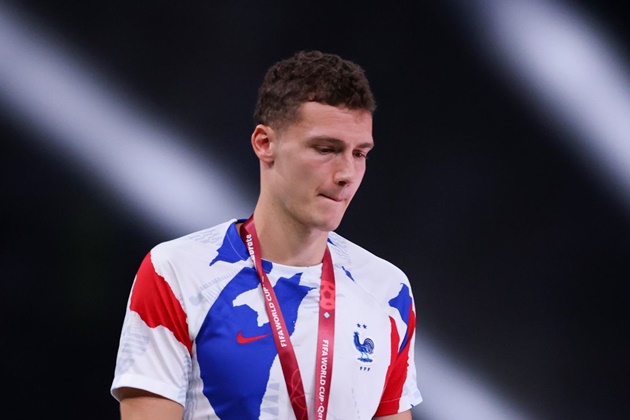 Drama chưa dứt, người trong cuộc giãy nảy về cáo buộc tuyển Pháp