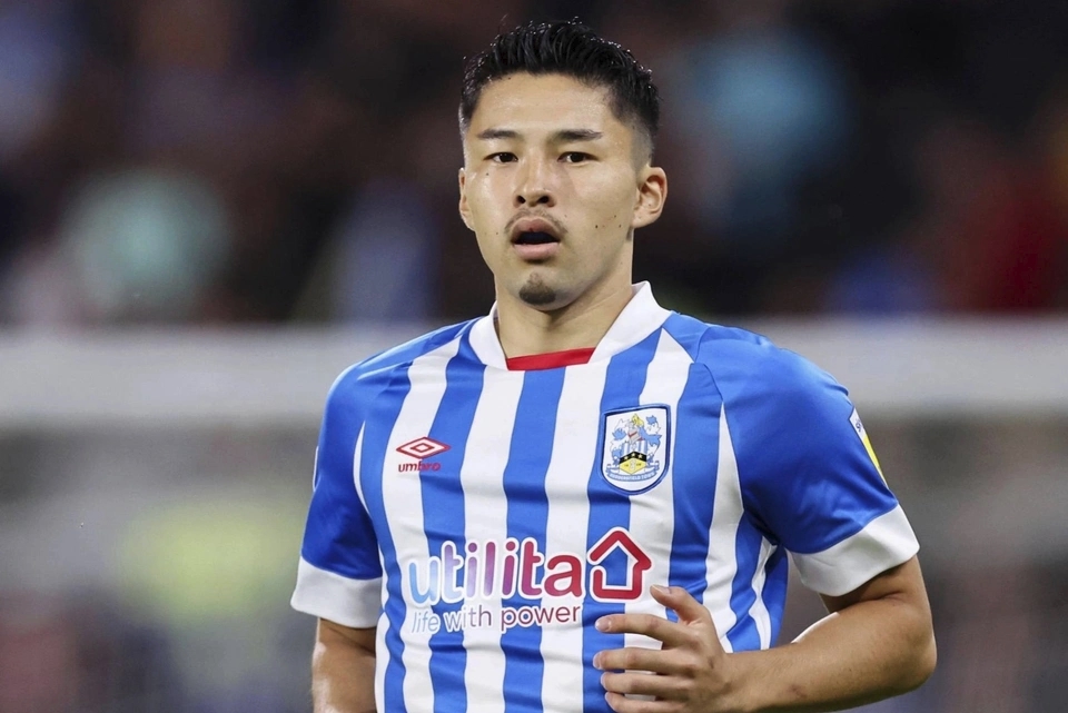 Hậu vệ chơi bóng tại Anh không thể cùng Nhật Bản dự World Cup