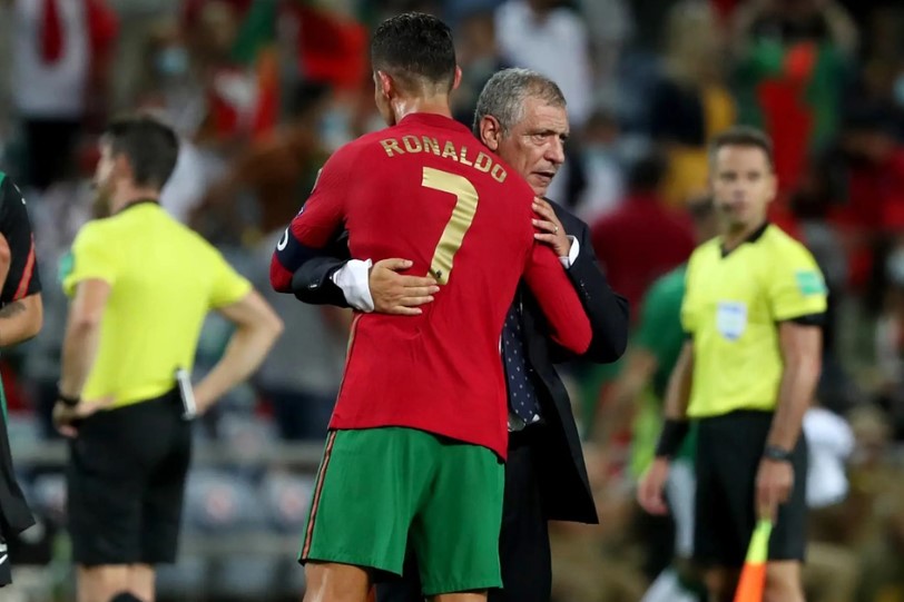 HLV Bồ Đào Nha ra tuyên bố đanh thép về Ronaldo
