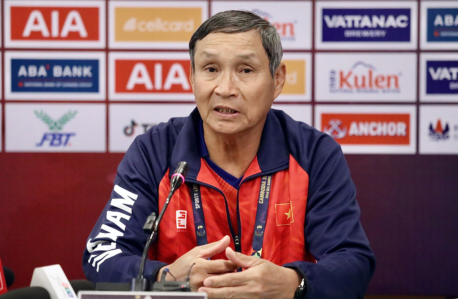 HLV Mai Đức Chung: Tuyển nữ Việt Nam có hy vọng thắng Bồ Đào Nha