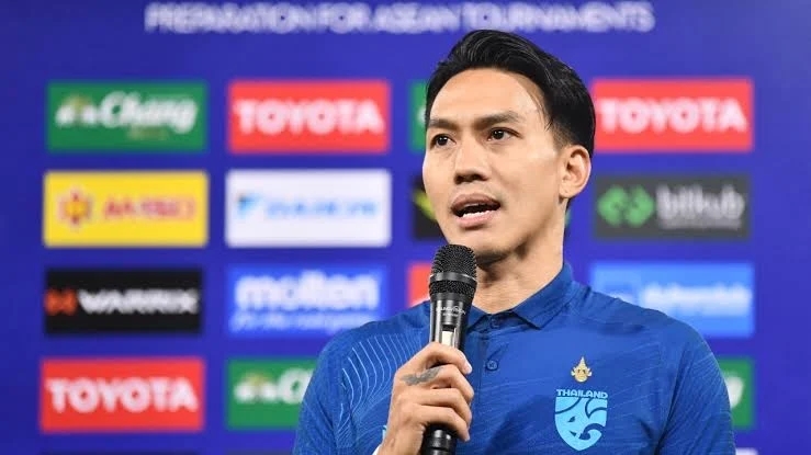 Huyền thoại Teeratep Winothai trả lời câu hỏi khi nào Thái Lan dự World Cup