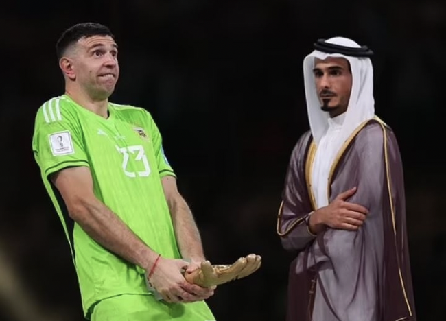 Ibrahimovic chỉ trích tuyển Argentina