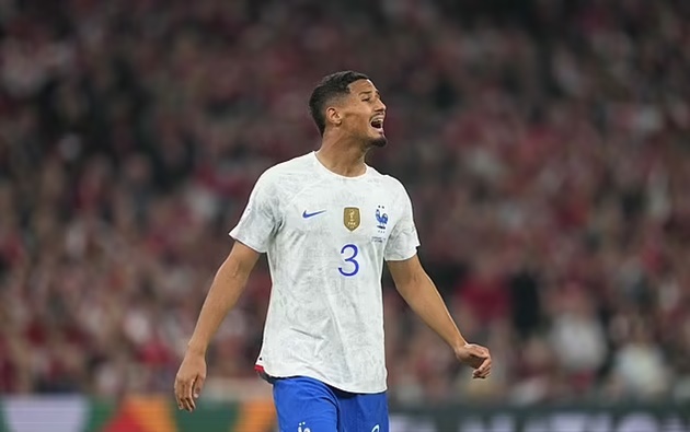 Lần đầu dự World Cup, Saliba đặt mục tiêu sánh ngang 2 huyền thoại