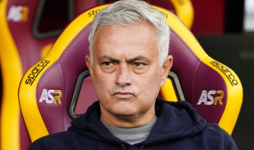 Mourinho chỉ trích tiền đạo không được dự World Cup