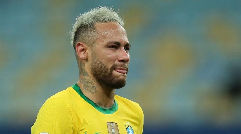 Neymar gặp sự cố trong ngày đầu tuyển Brazil hội quân