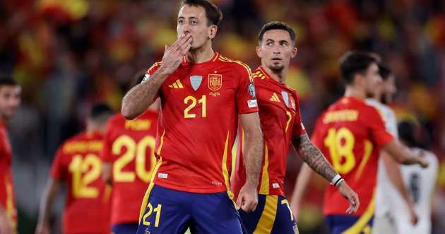 Oyarzabal khẳng định vị thế trung phong số một của Tây Ban Nha