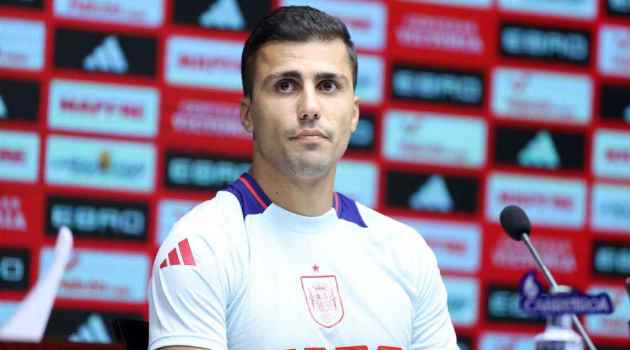 Rodri: Quả bóng Vàng ‘không có giá trị’ giữa cơn ác mộng chấn thương