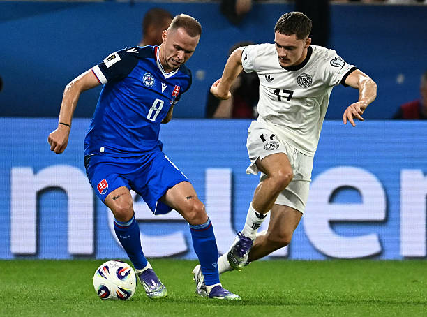 Soi trận Đức vs Slovakia: Kịch chiến cho vé World Cup