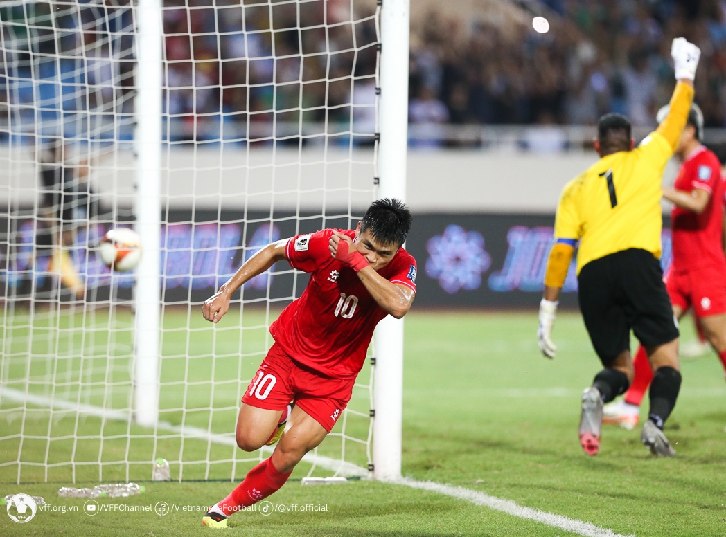 Trở lại khung gỗ, Đặng Văn Lâm nói gì?