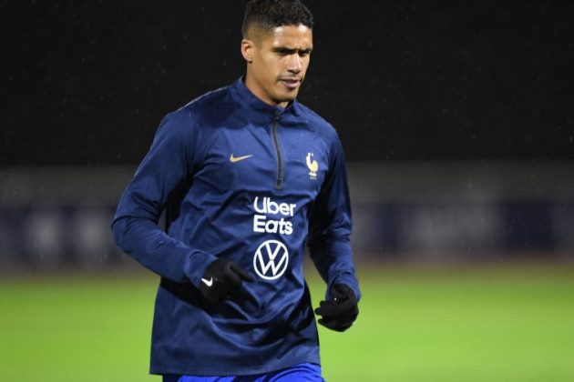 Tuyển Pháp đón cú hích lớn với Varane