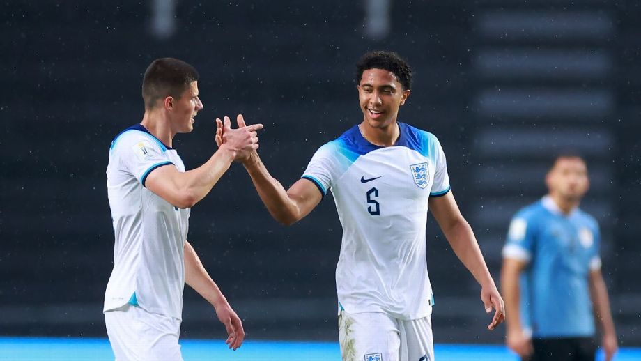 U20 World Cup: Anh đi tiếp; Pháp thua sốc Gambia