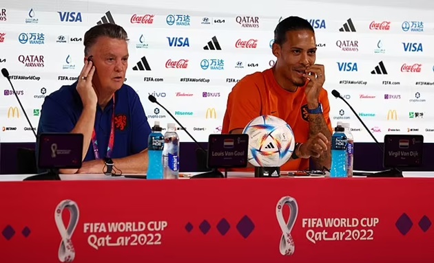 Van Gaal tiết lộ sốc khiến CĐV Man Utd tiếc nuối