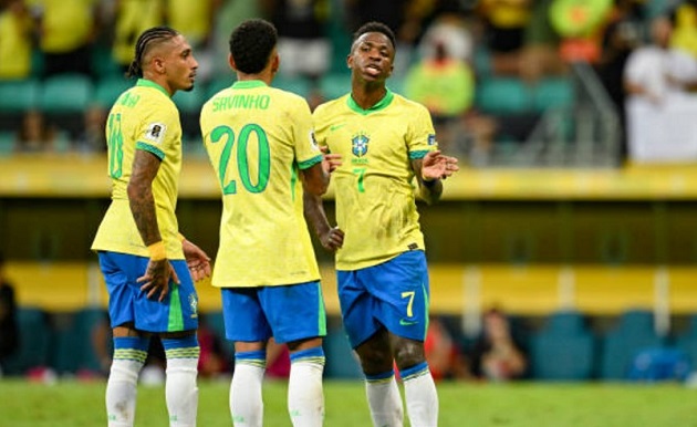 Vinicius lu mờ trước Raphinha và Valverde, kém cỏi hơn cả Estevao